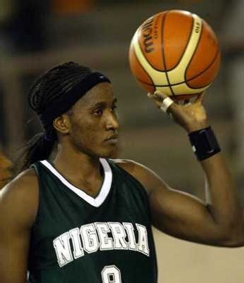 elle et fet partie des meilleuses encient basketeuses du senegal